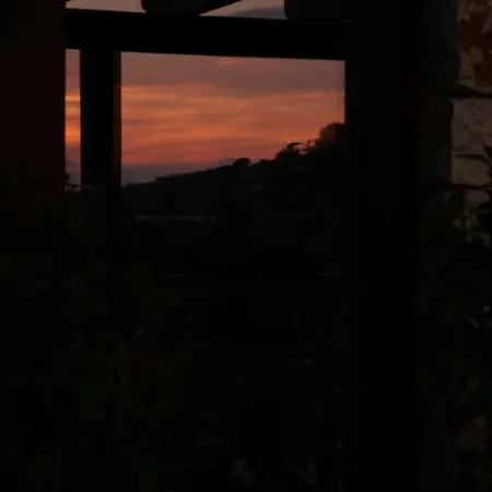 Hani I Qerosit 게스트하우스