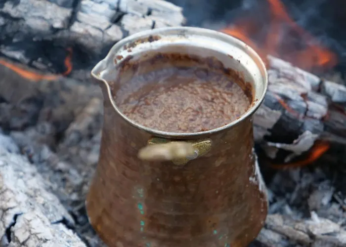 Hani I Qerosit בית הארחה