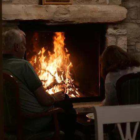 Hani I Qerosit Guest house *