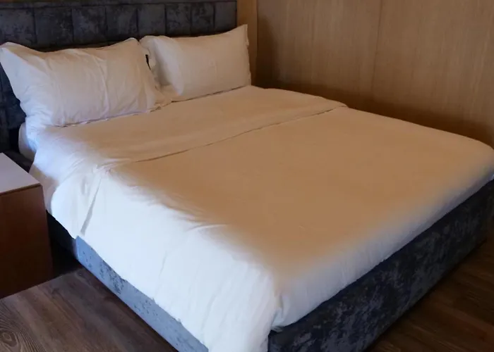 Hani I Qerosit * Kuçovë